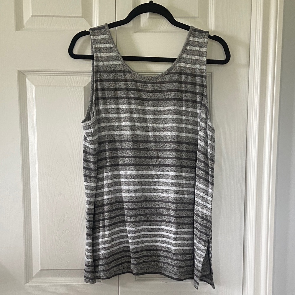 Reitmans Black and Gray Striped Tank Top